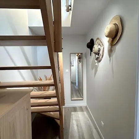 Neptune - Sils بيت للعطل *